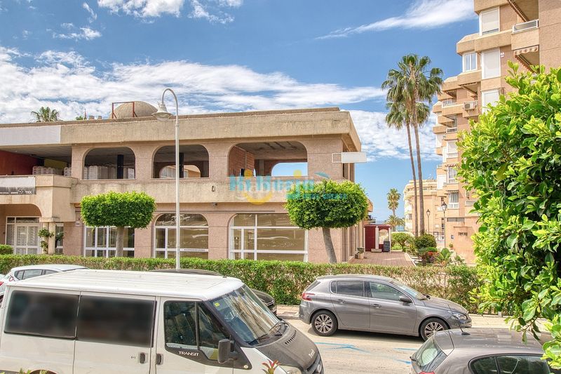 Foto fdff8274-c628-4e3c-8dee-8621518c3f35. Local comercial a El Peñoncillo Torrox