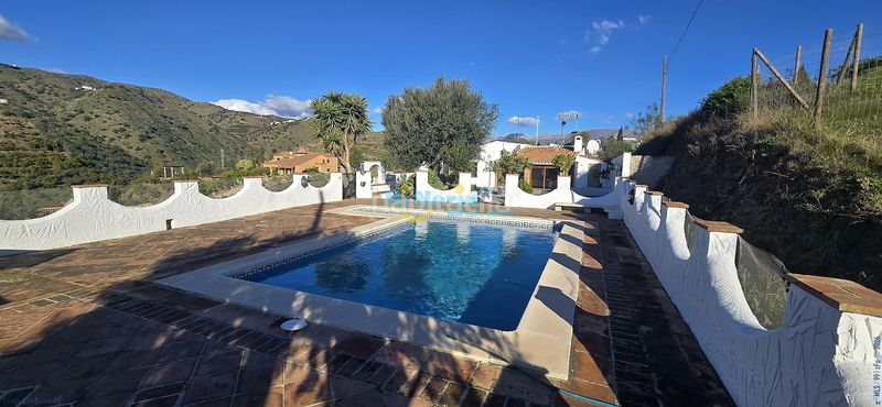 Foto f4de83ce-471b-4876-8e1b-85438e562117. Casa amb piscina a Camino Algarrobo - Las Arenas Vélez - Málaga
