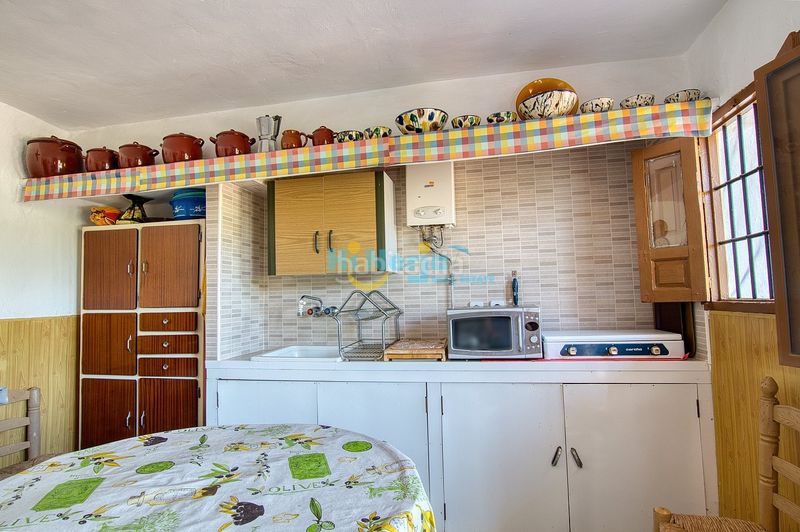 Foto 4b076258-6298-4c7e-9f8f-4f487e32ee6a. Casa amb aparcament a Canillas de Aceituno