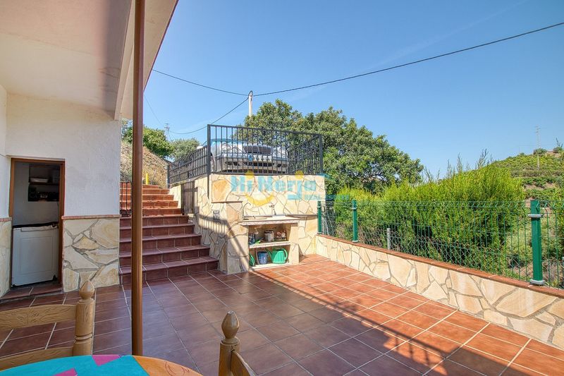 Foto afebff2a-07f2-4680-9a05-ad7a77c9f934. Casa amb aparcament a Canillas de Aceituno