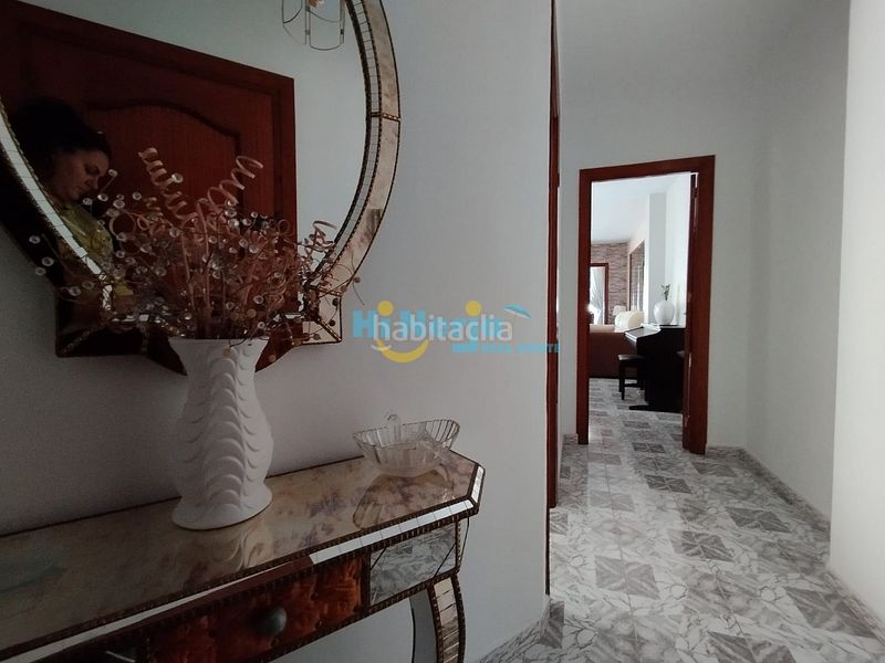 Foto f638c4e8-a2e1-468b-81fd-c56acf8c8f95. Apartament a Centro Nerja