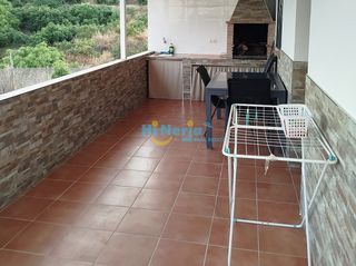 Affitto Casa in Torrox Pueblo. Cortijo 2 dormitorios, terraza, barbacoa y zona jardin  parking