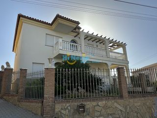Casa a Algarrobo Pueblo. Precioso chalet en algarrobo costa