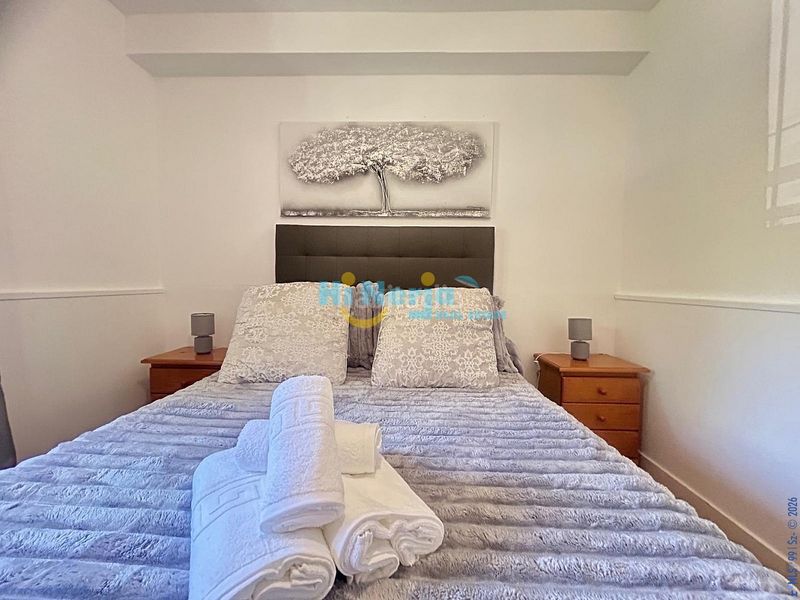 Foto 2e0d8260-a133-4541-950d-e4f3043db91f. Apartament amb aparcament piscina a Centro Nerja