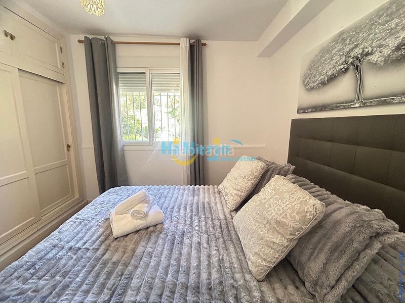 Foto 914a3eb9-bc7c-4448-bb60-9b03b6ca819f. Apartament amb aparcament piscina a Centro Nerja