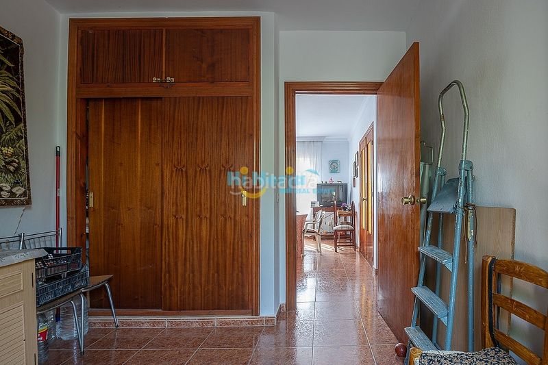 Foto c7c3d788-f4bf-4030-bf72-a90030d588de. Casa amb aparcament a El Peñoncillo Torrox