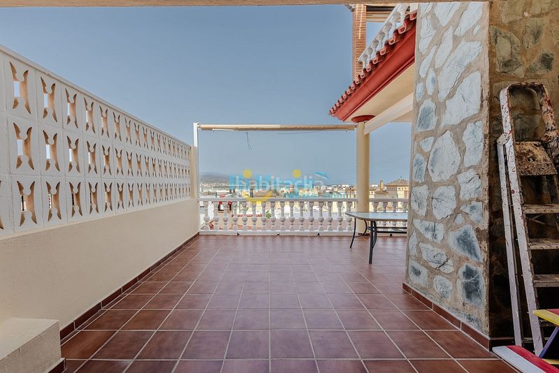 Foto 8b61e300-d17c-4669-b4ae-2c54741377b9. Casa amb calefacció aparcament piscina a Centro Torre del Mar