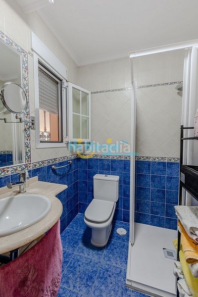 Foto f8909187-1c7f-4309-8853-adaf031adffa. Casa amb calefacció aparcament piscina a Centro Torre del Mar