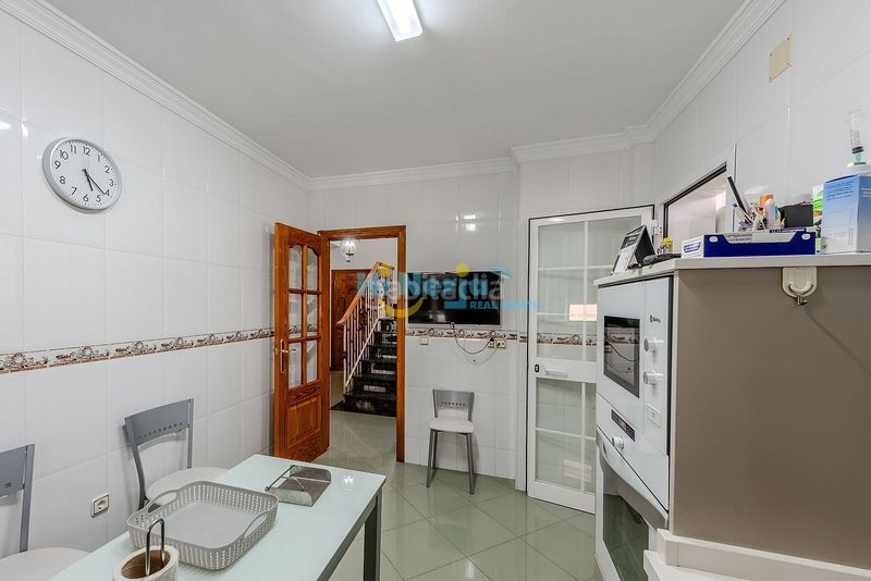 Foto fd1fdad8-d2c0-47f2-90bd-06ca4700dabf. Casa amb calefacció aparcament piscina a Centro Torre del Mar