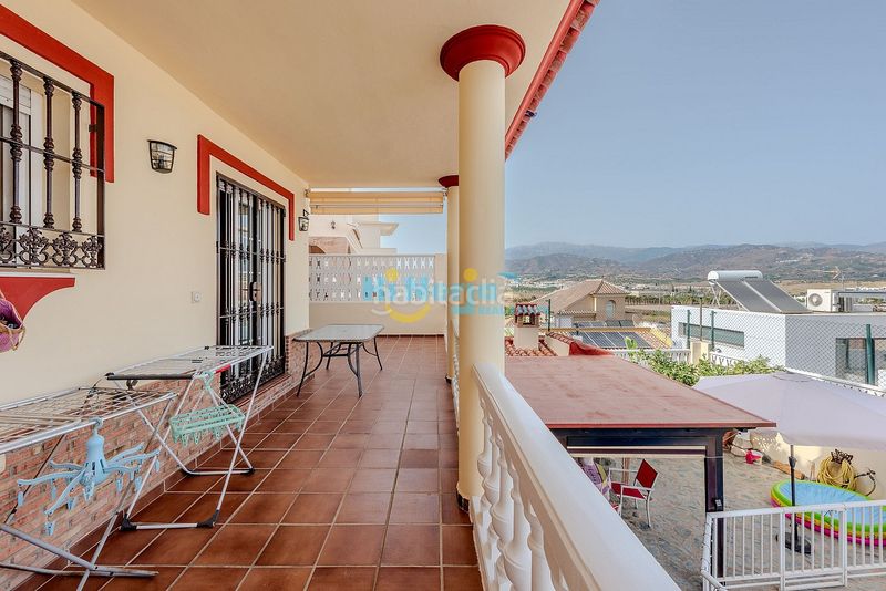 Foto ff59f249-a146-48bd-94cf-9634c765b339. Casa amb calefacció aparcament piscina a Centro Torre del Mar