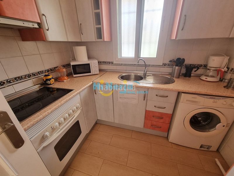 Foto 31fc32ee-d9d8-459e-b876-9018cc7bfed6. Apartament amb calefacció aparcament piscina a Centro Nerja