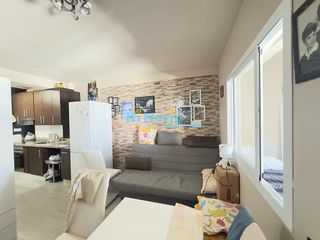 Appartement à Centro. Estudio a 100 metros de la playa y piscina comunitaria  torre de