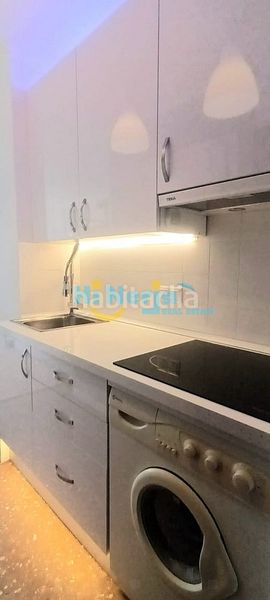 Foto 0aa94555-7c60-4dd1-964c-ab6f9bcb9860. Alquiler estudio  con terraza y vistas al mar costa zona faro larga temporada en Torrox