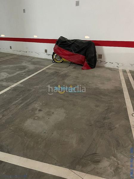 Foto 1dc8d550-177b-45eb-b55b-e79c651974b8. Parking coche plazas de parking en venta en Centro Torre del Mar