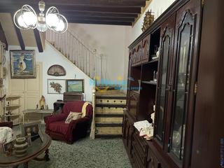 Casa en Centro. Casa en el centro de nerja a reformar.