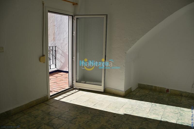 Foto 2cc83e44-6aee-4516-90e5-22e2a2e16e81. Casa  en el Centro con vistas al mar en Centro Nerja