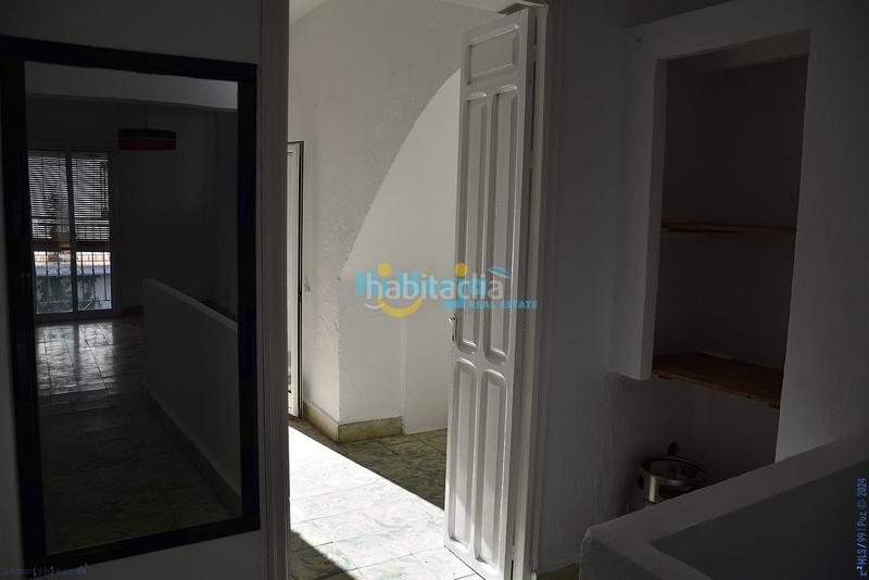 Foto 75ebdaae-0977-472d-ba82-1150d0128b51. Casa  en el Centro con vistas al mar en Centro Nerja