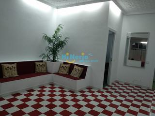 Location Local commercial à Centro. Local comercial zona parador nerja 90 m2