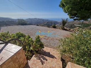 Location Maison à Torrox Pueblo. Casa de campo pareada 3 dormitorio con terraza, jardín y vistas