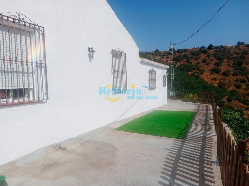 Foto 6a4e5007-dcc4-4572-b90d-6daa768523ac. Miete haus mit parking in Torrox pueblo Torrox