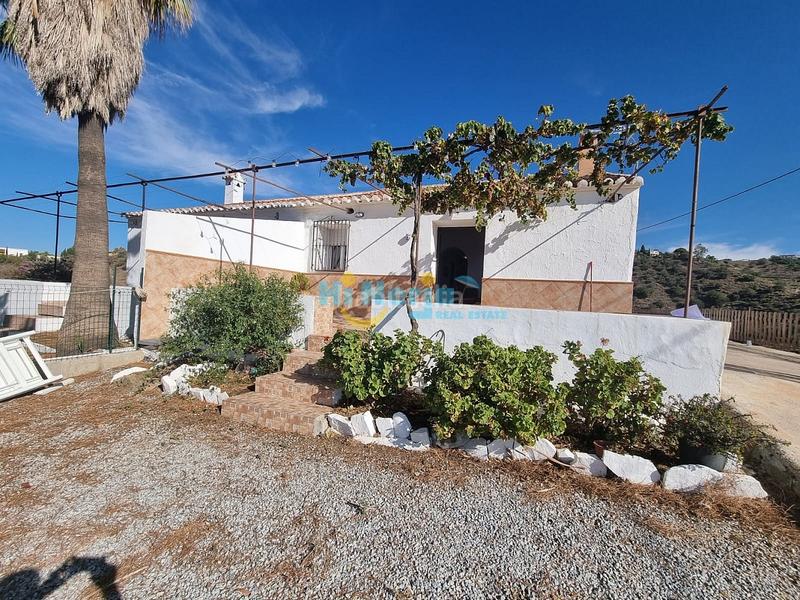 Foto a1bc85e6-c476-4178-bcaa-aa3f77ff9081. Miete haus mit parking in Torrox pueblo Torrox