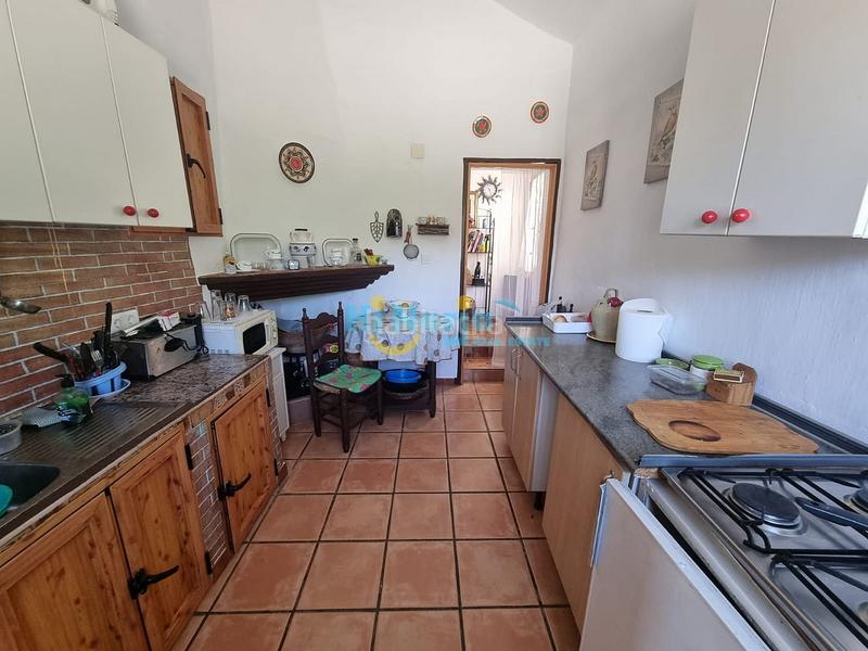 Foto cae9e663-1919-4548-a34f-1314973187a8. Rent house with parking in Torrox pueblo Torrox