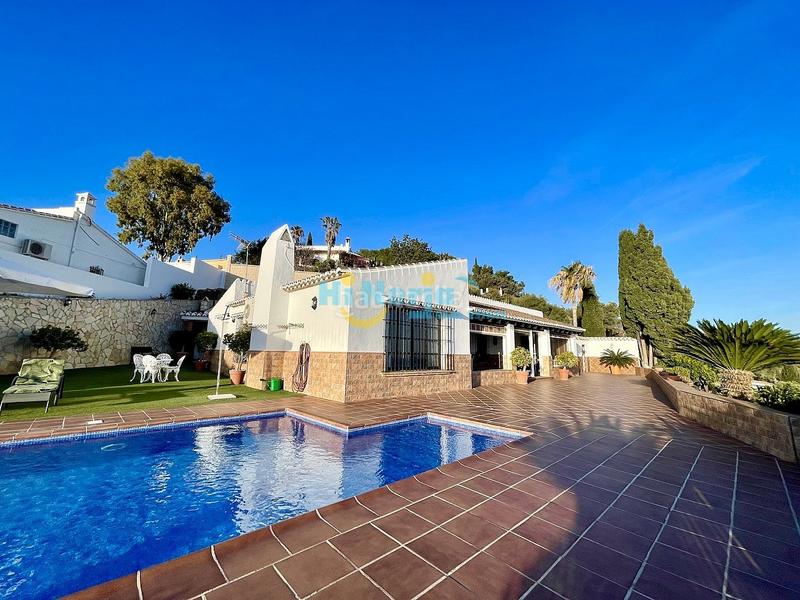 Foto 80d5cf57-d197-45e6-8036-e5002f53ce6b. Maison avec parking piscine dans Algarrobo pueblo Algarrobo