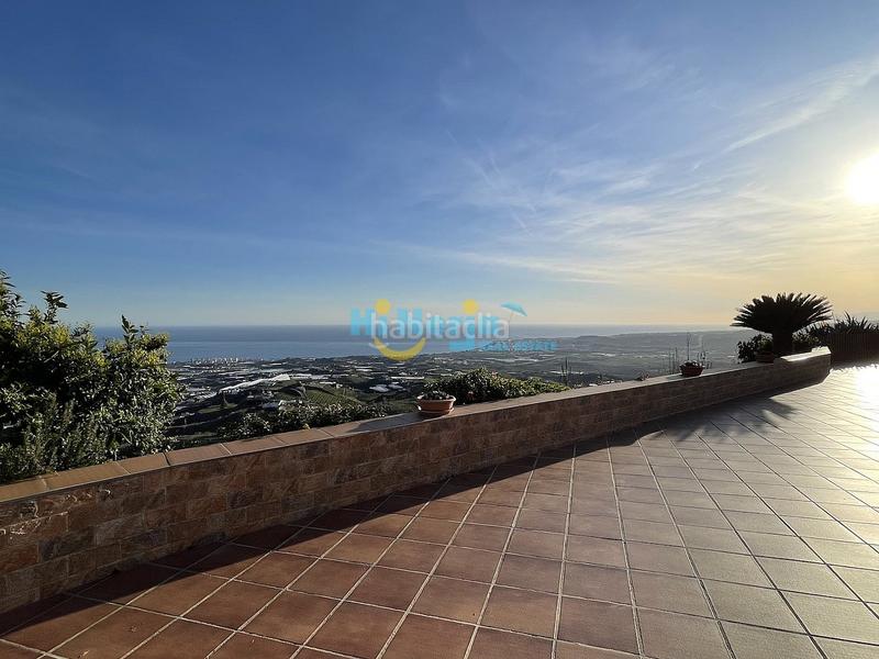 Foto ccd0714b-256d-4cea-9b15-e0514b3861f1. Maison avec parking piscine dans Algarrobo pueblo Algarrobo