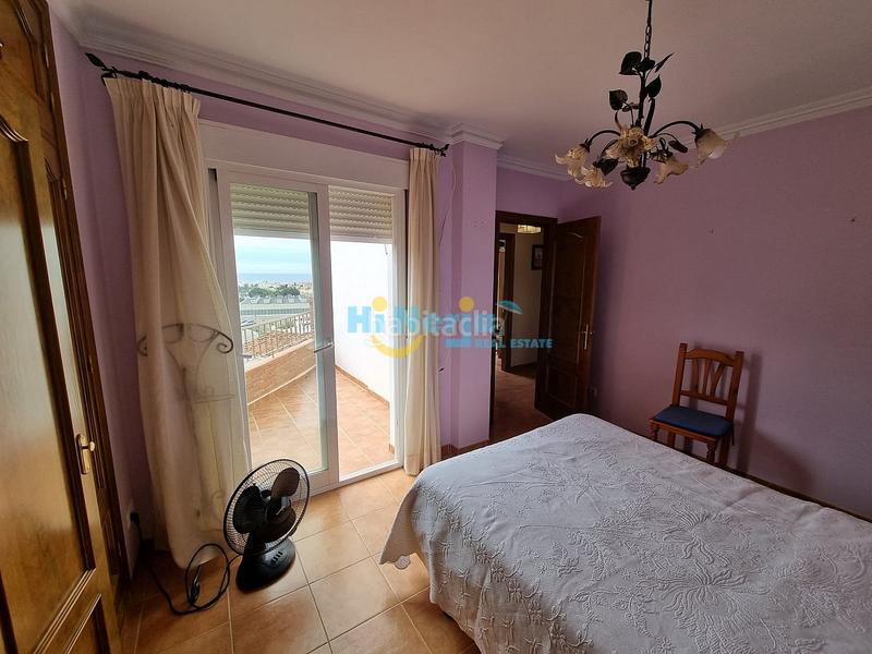 Foto 01dc1423-72c7-4f98-a751-384e22b3fa40. Casa con parcheggio in Centro Nerja