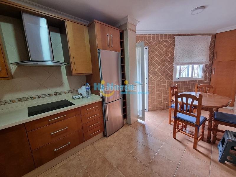 Foto 83e2d33b-9e79-4588-ae55-9146ab157792. Casa con parcheggio in Centro Nerja
