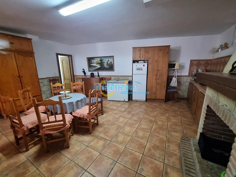 Foto de8fd048-6810-438d-835b-1b454e75abae. Casa con parcheggio in Centro Nerja