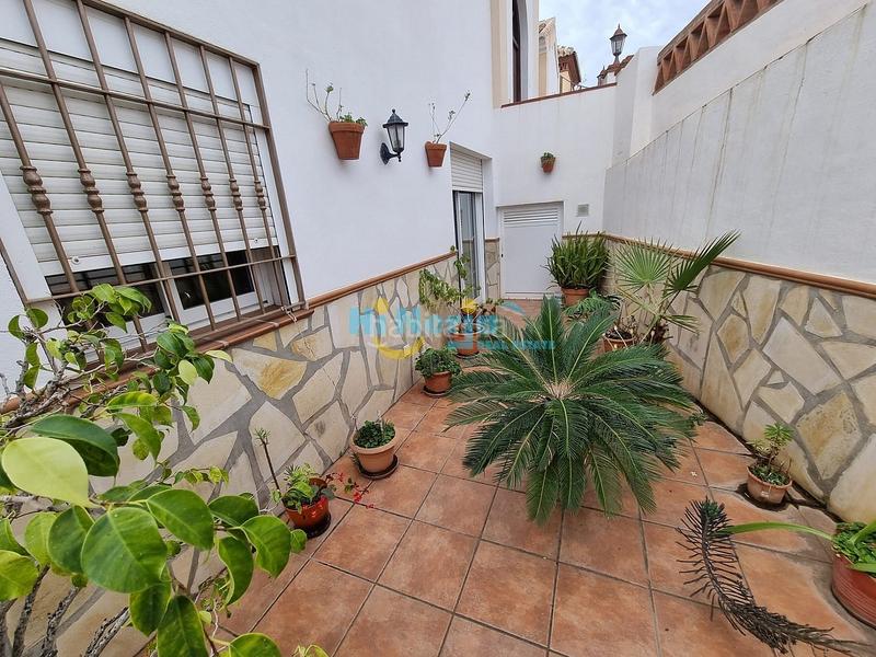 Foto ef120d84-a6ae-4bda-887f-2c8cabe002ad. Casa con parcheggio in Centro Nerja