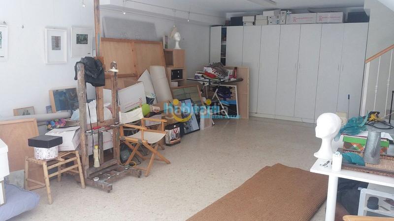 Foto 01b4f508-61a4-4667-8236-be6038d94508. Casa amb aparcament piscina a Centro Torre del Mar