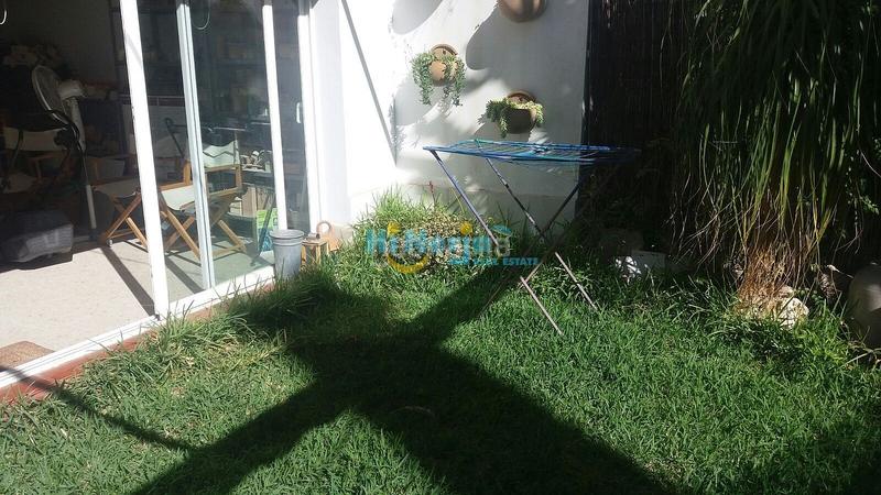 Foto 12f910d2-bae8-43e5-bad9-839df6e84996. Casa amb aparcament piscina a Centro Torre del Mar