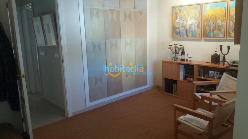 Foto 4b2f053c-6fee-40eb-9d80-a496d39d3cf7. Casa amb aparcament piscina a Centro Torre del Mar