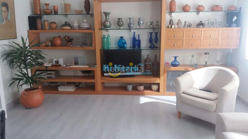 Foto 806cc580-fe08-4ff7-aa50-8b4a62db34ce. Casa amb aparcament piscina a Centro Torre del Mar