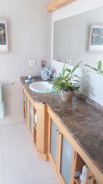 Foto 88e3ba2e-72a6-44c2-b882-258b503999e4. Casa amb aparcament piscina a Centro Torre del Mar