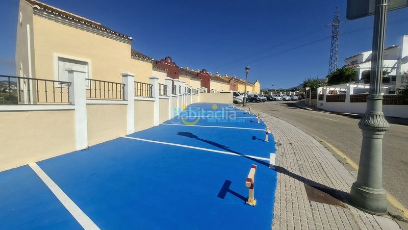 Foto 78b4219a-b33d-46bb-b5e0-f62d4d876369. Aparcament cotxe a Centro Nerja