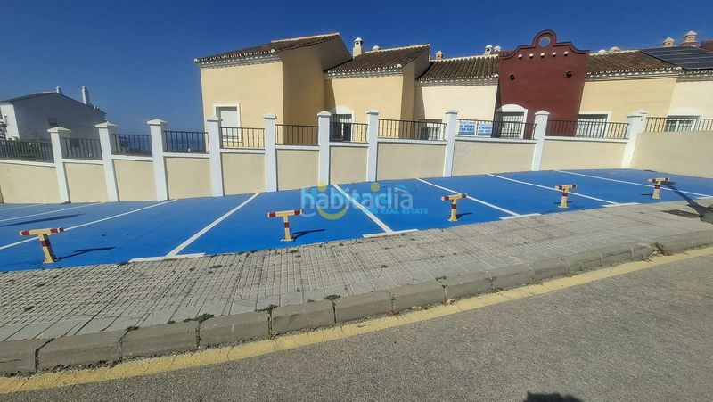 Foto 8f82d6b7-e0a1-4b62-aad0-11ab85ad840a. Aparcament cotxe a Centro Nerja