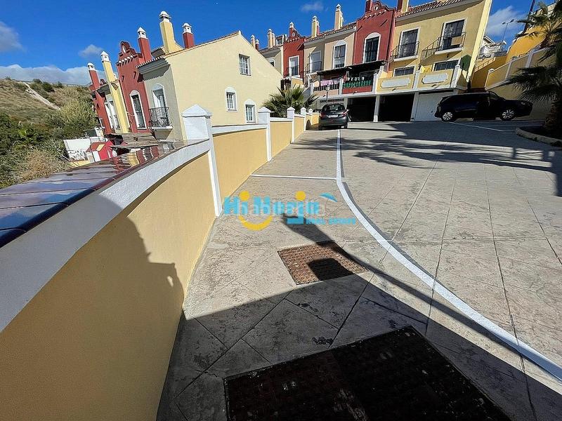 Foto 9f162f5a-50b8-48bc-9db5-c964a8032b20. Posto auto in Centro Nerja