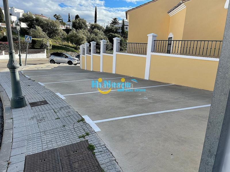 Foto fe9f36a5-b2d6-46ff-8d1b-f2fbd20a473a. Posto auto in Centro Nerja