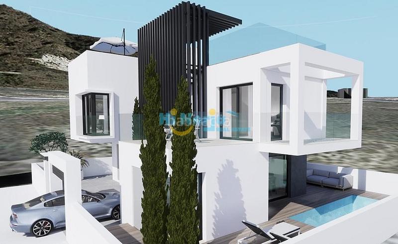 Foto bbc7154e-a398-400e-83b7-c3d9c053e18f. Chalet con parcheggio piscina in Centro Nerja