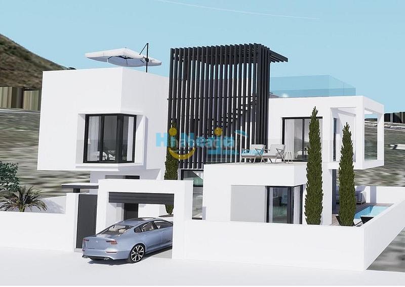 Foto ea24cadc-2935-446a-a5a3-908f05a0be53. Chalet con parcheggio piscina in Centro Nerja