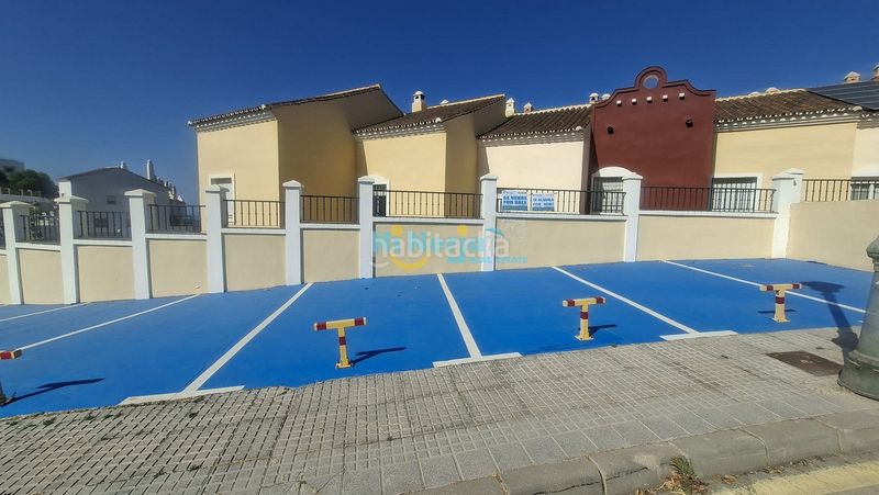 Foto 7deb09c1-8380-4d3b-b1d0-7dab6b91cefc. Aparcament cotxe a Centro Nerja
