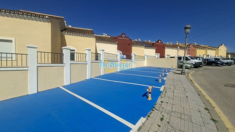 Foto ca93a082-8fc3-4f81-9f67-a21a757fdff2. Aparcament cotxe a Centro Nerja