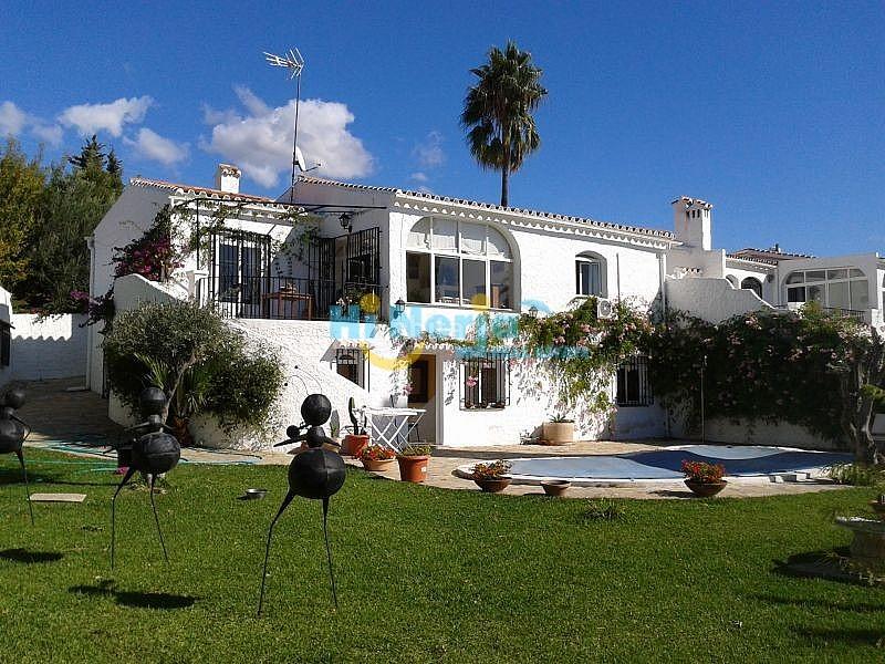 Foto 02a22eb6-d95e-48e3-81ab-2fb9e3ad219e. Casa villa 6 dormitorios piscina garaje capistrano en Nerja