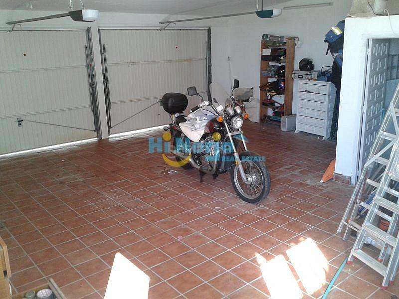 Foto d9d8e913-4836-4fa3-8870-1ef22fba74e0. Casa villa 6 dormitorios piscina garaje capistrano en Nerja