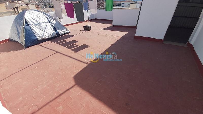 Foto 34e6d9aa-e3cd-4647-b5ed-07f644860d9d. Casa con riscaldamento parcheggio in Centro Nerja