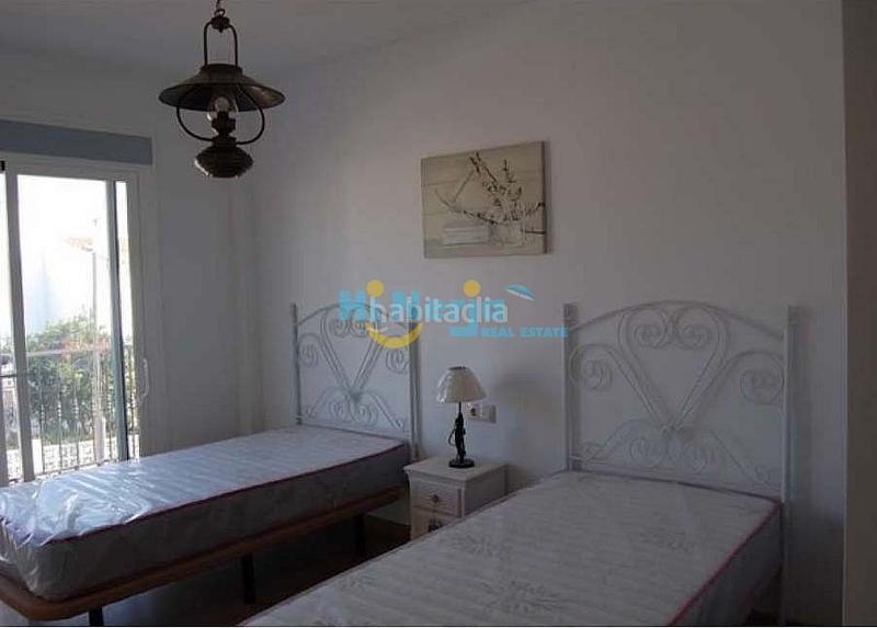 Foto 8f88300d-58ea-4e6c-a914-16b074ea84bd. Chalet con piscina in Centro Nerja
