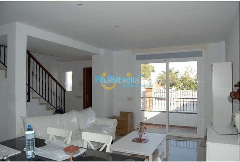 Foto f252f634-8d25-440d-822f-b6dad90a91f1. Chalet con piscina in Centro Nerja